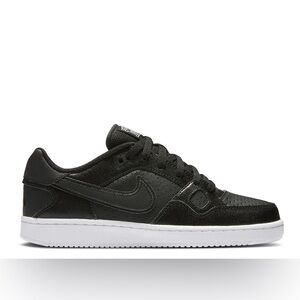 Nike Son of Force women’s sneakers